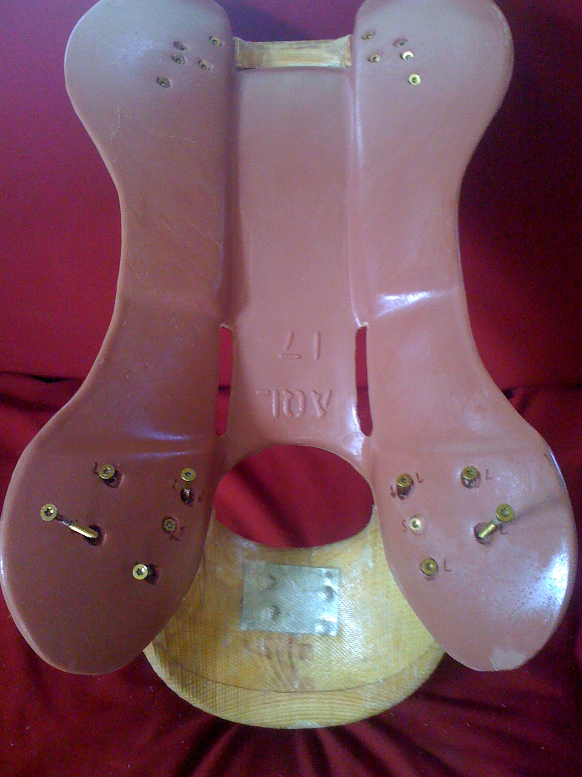 Steele EquiFit Flexible Tree Saddle Construction